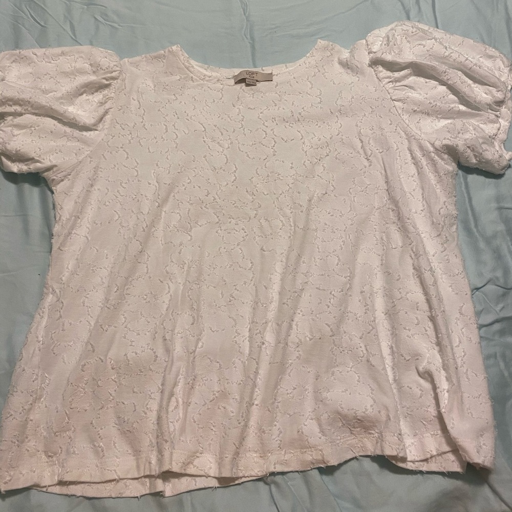 LOFT plus white balloon sleeve top